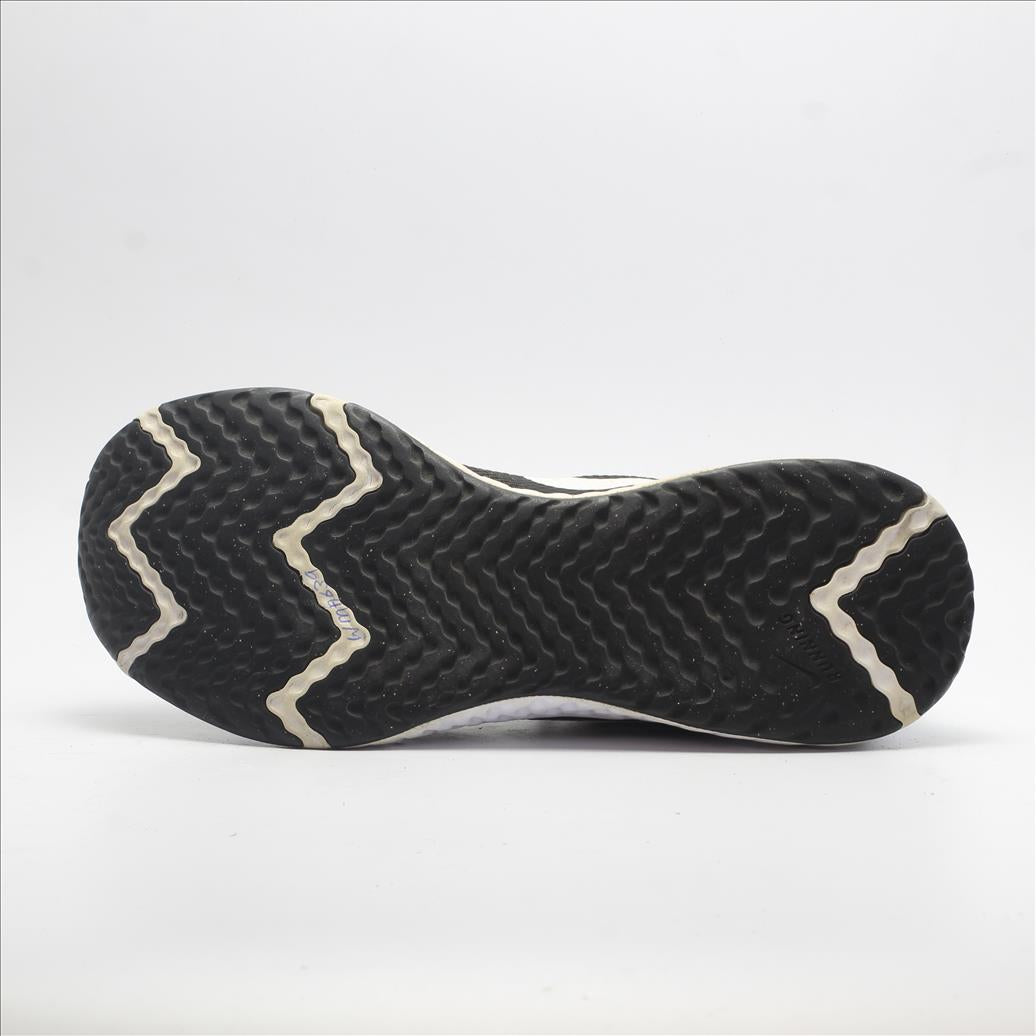 NIKE REVOLUTION (Original USA Imported)