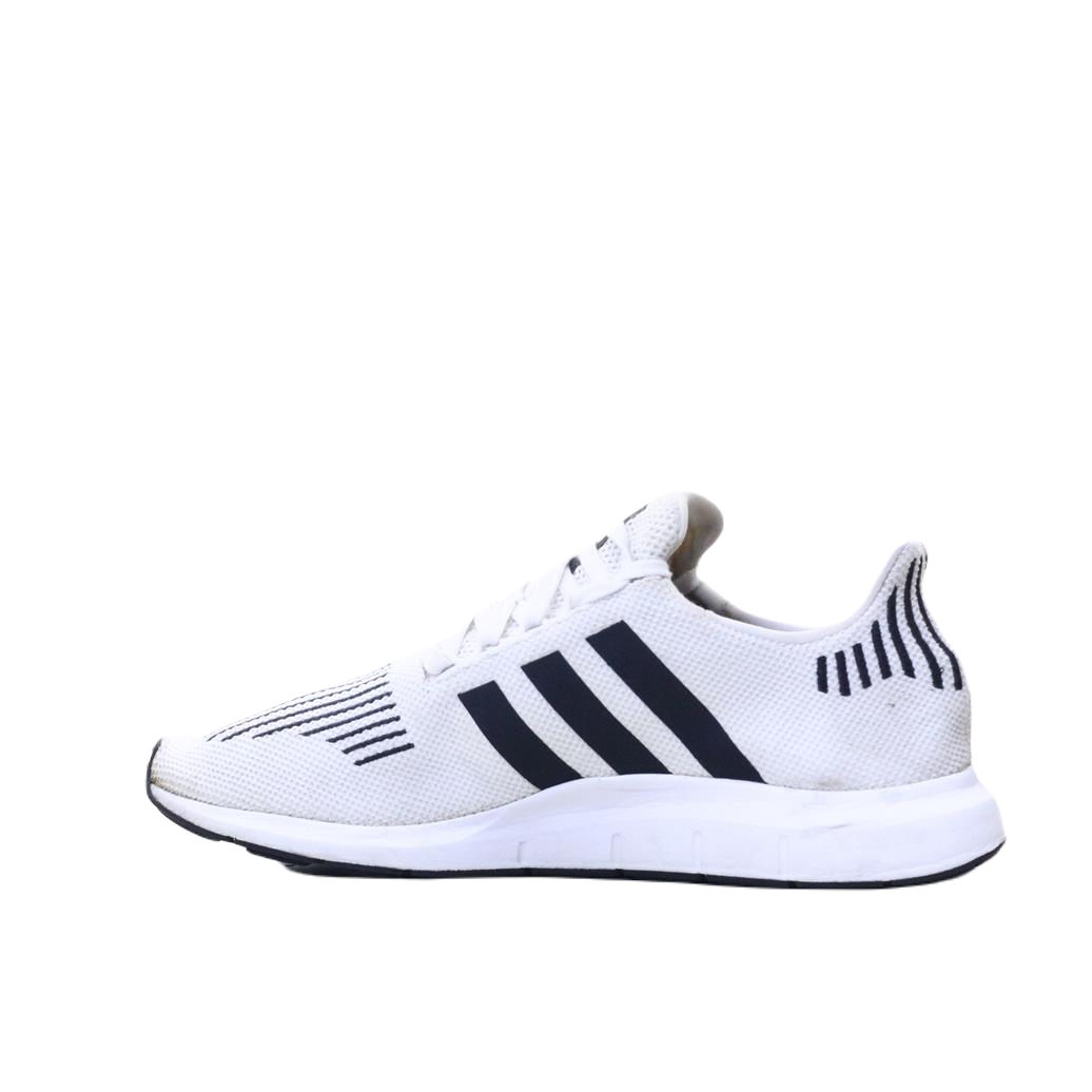 ADIDAS SWIFT RUN SPORTS (Original USA Imported)