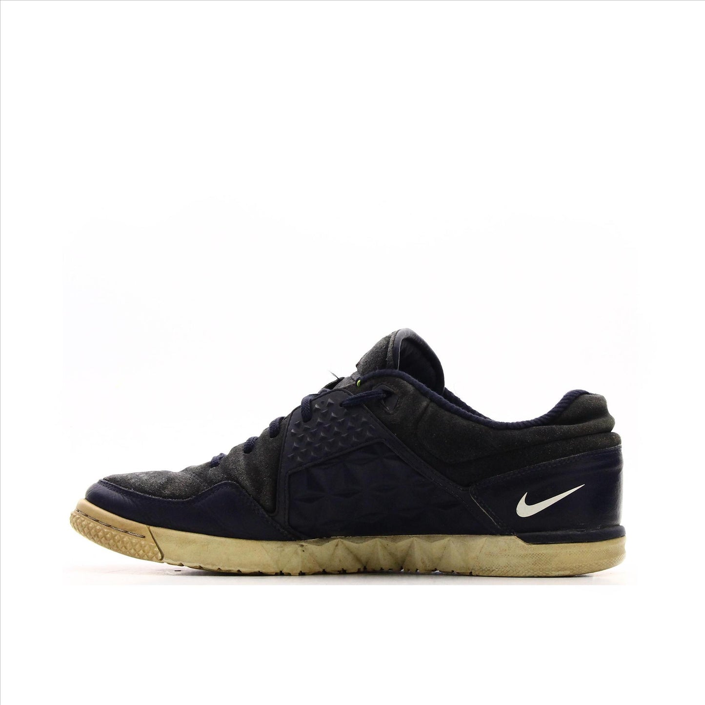 Nike Gato