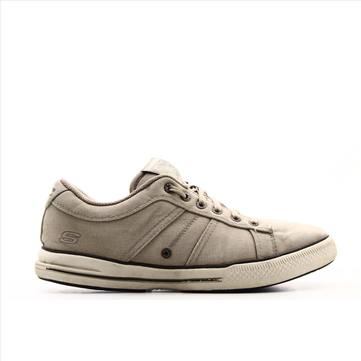Skechers Relaxed Fit Memory Foam