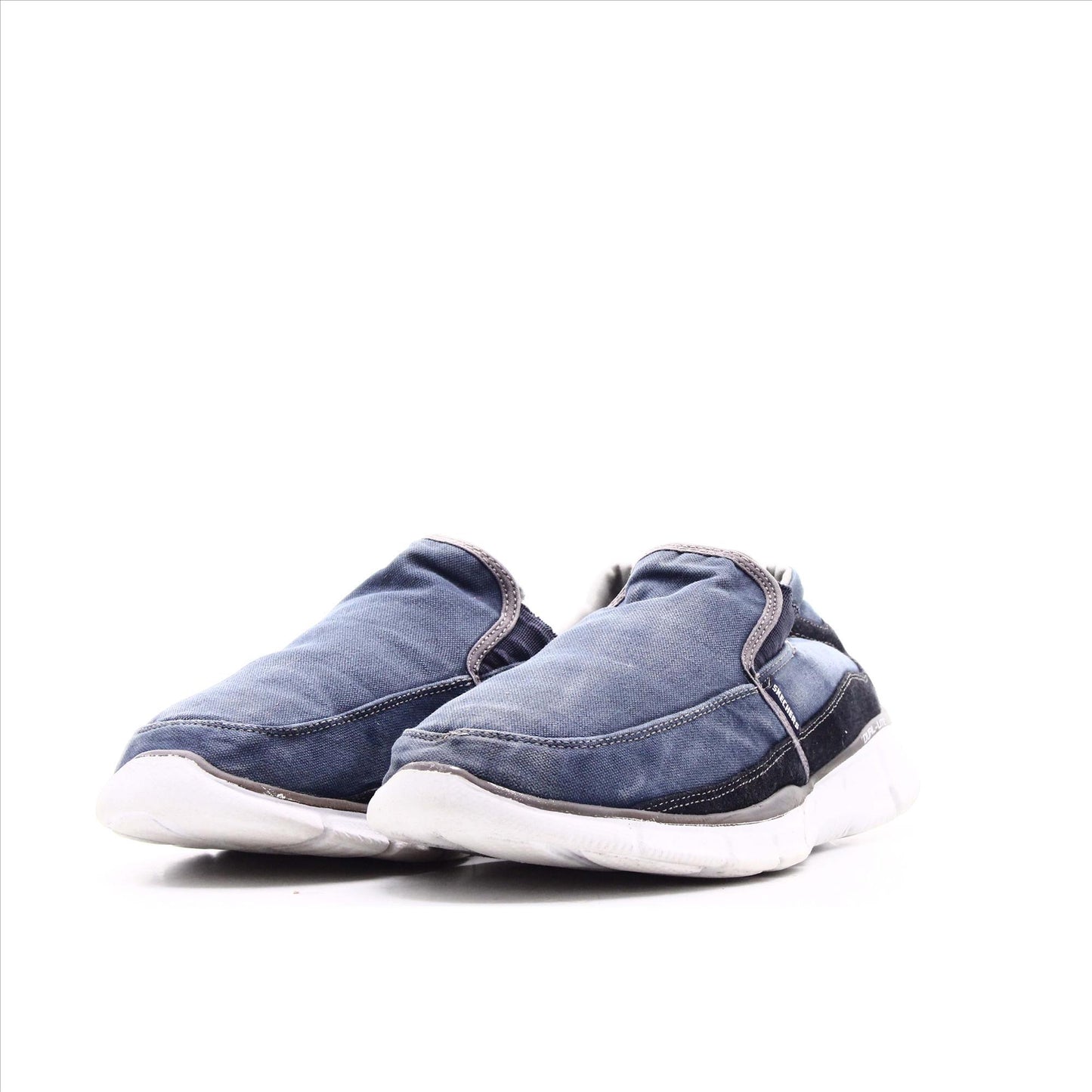 Skechers