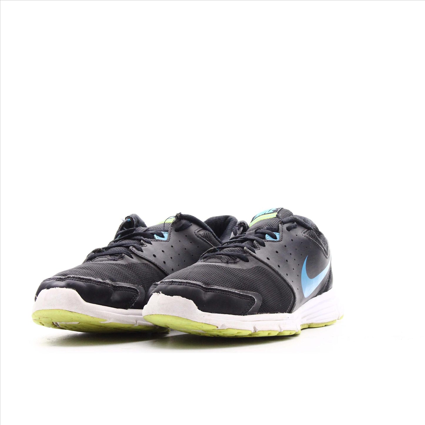 Nike Revolution