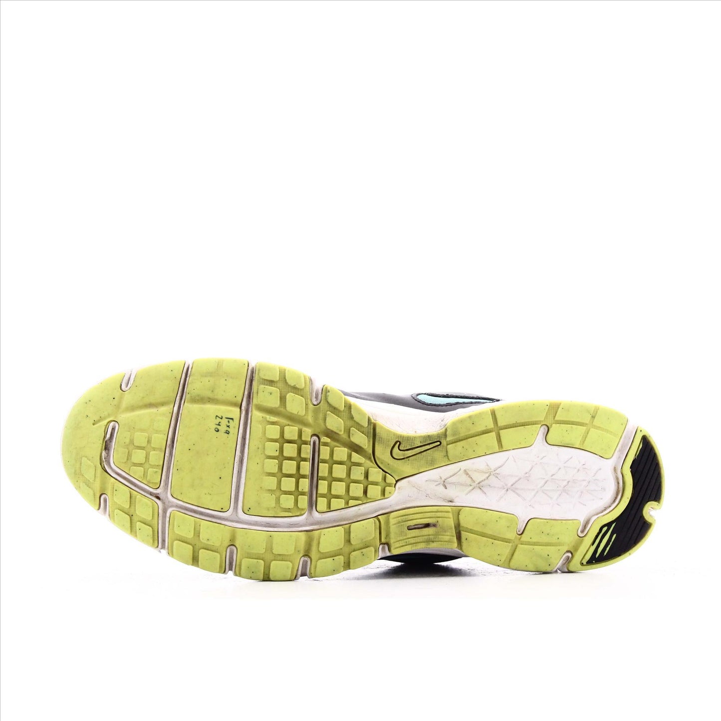 Nike Revolution