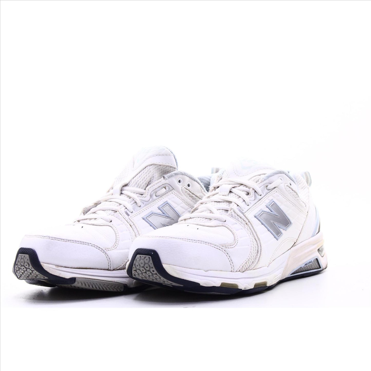 New Balance 856