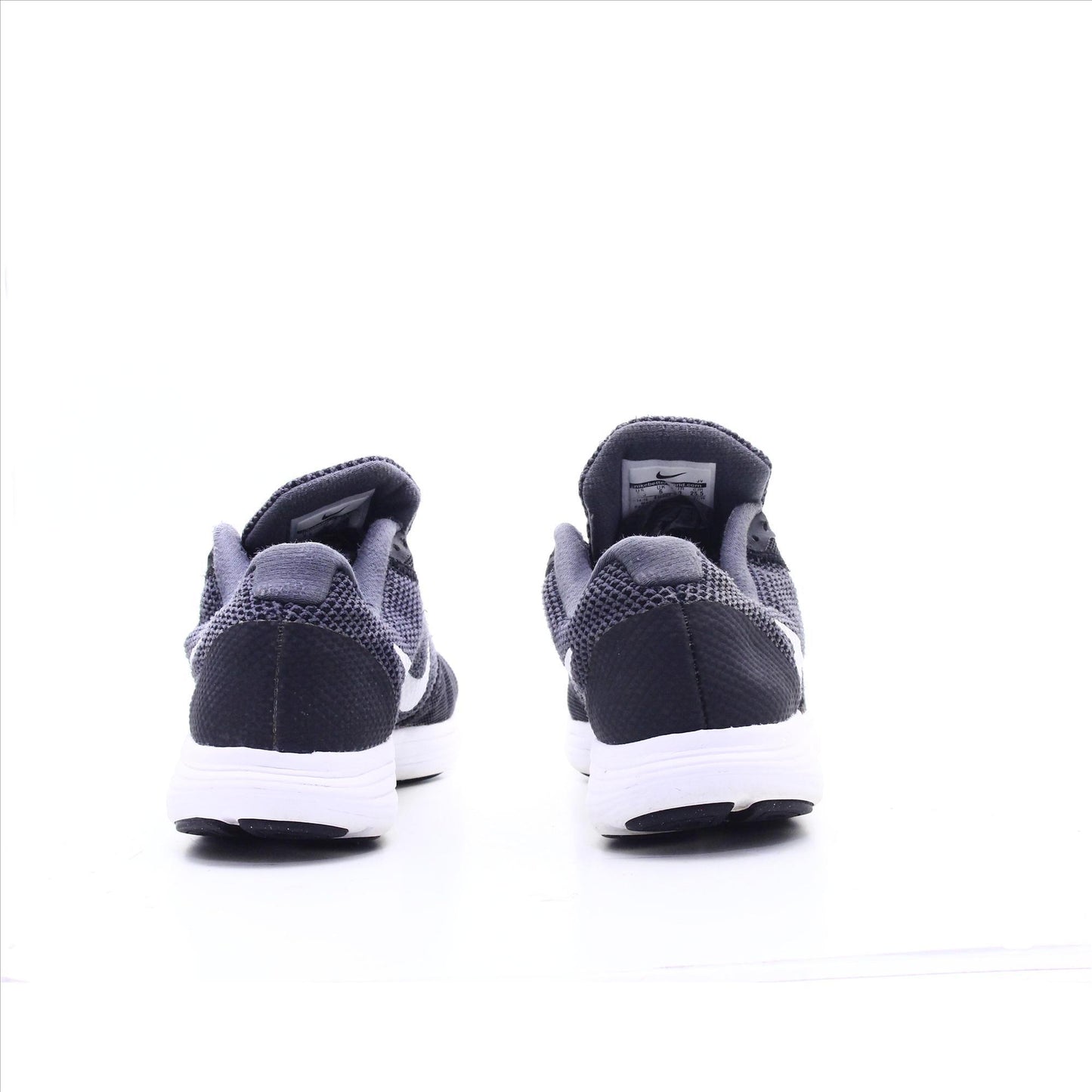 Nike Revolution 3