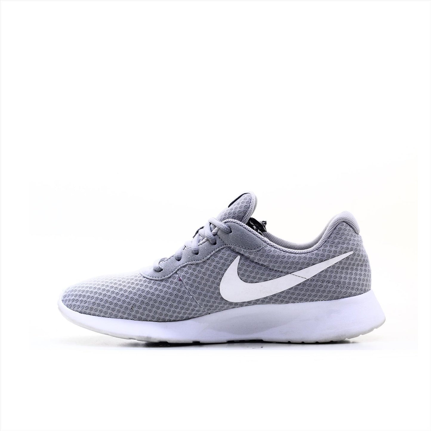 Nike Tanjun