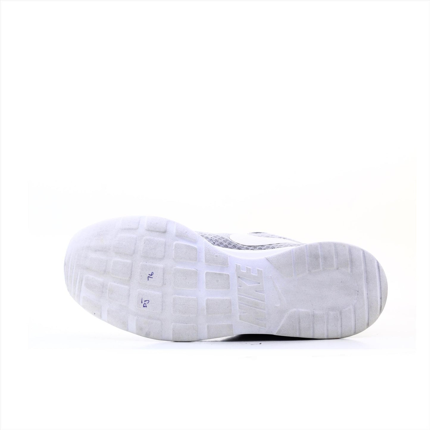 Nike Tanjun