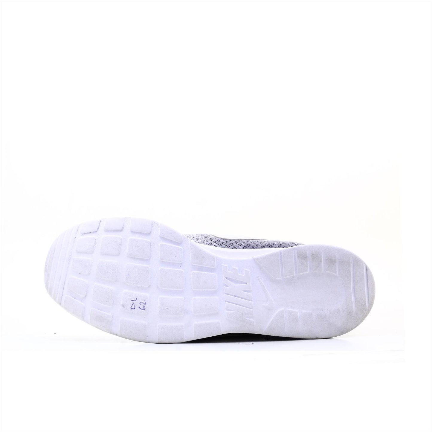 Nike Tanjun