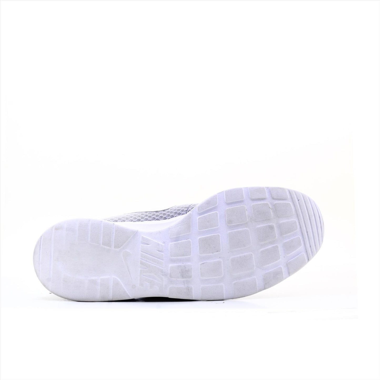 Nike Tanjun