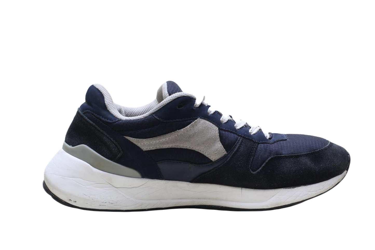 ZARA SPORTS ORIGINAL USA IMPORTED (Original USA Imported)