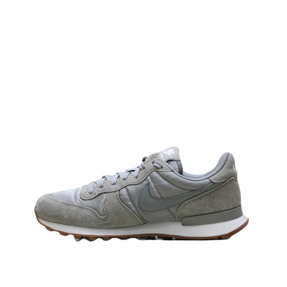NIKE INTERNATIONALIST ORIGINAL USA IMPORTED (Original USA Imported)