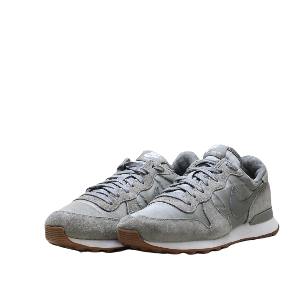 NIKE INTERNATIONALIST ORIGINAL USA IMPORTED (Original USA Imported)