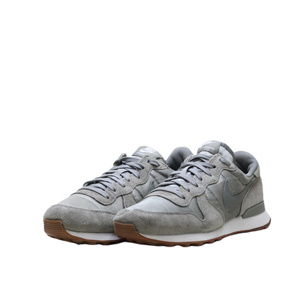 NIKE INTERNATIONALIST ORIGINAL USA IMPORTED (Original USA Imported)