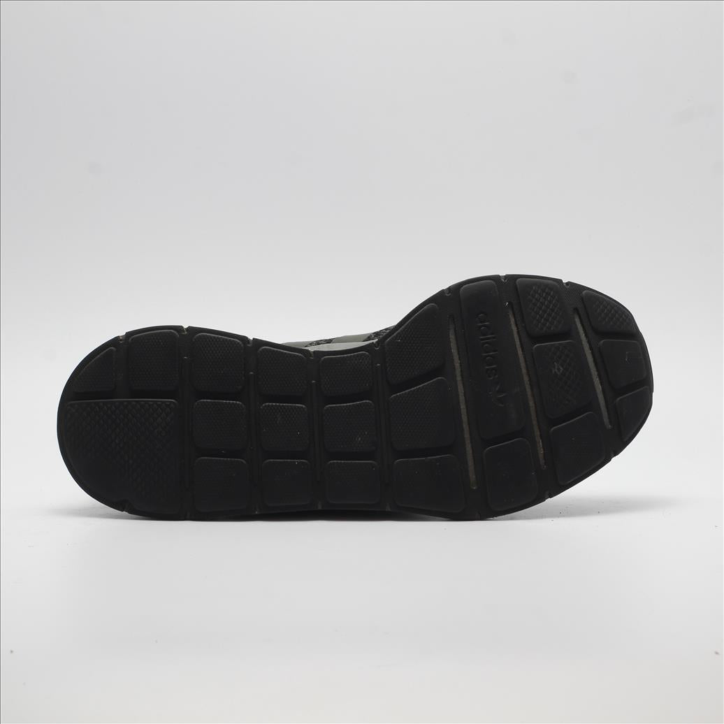 ADIDAS SWIFT RUN 22 (Original USA Imported)