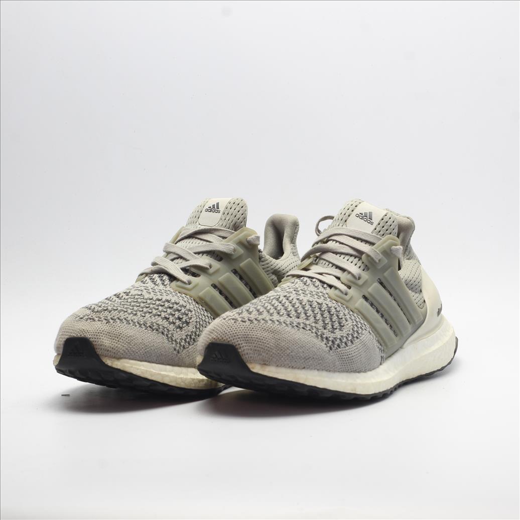 ADIDAS ULTRA BOOST (Original USA Imported)