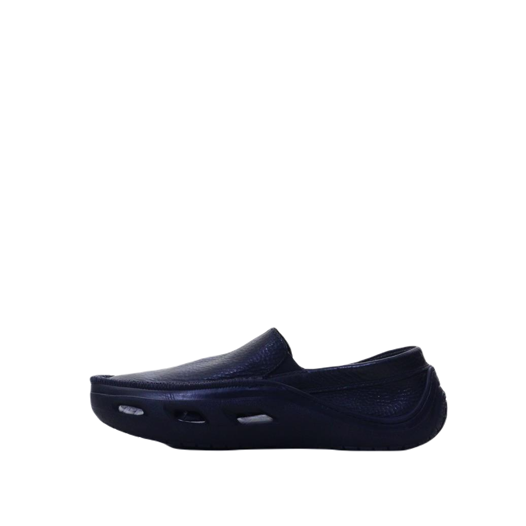 CROCKS LEATHER SLIP ON ORIGINAL USA IMPORTED (Original USA Imported)