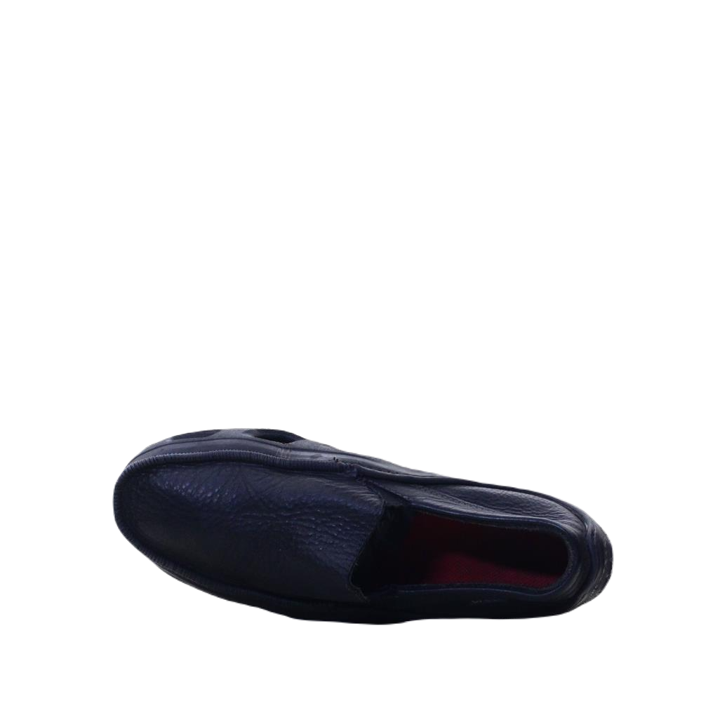 CROCKS LEATHER SLIP ON ORIGINAL USA IMPORTED (Original USA Imported)