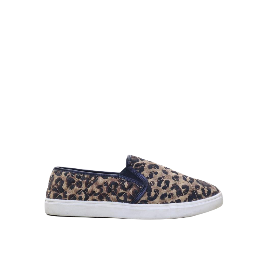 TIME AND TRU SLIP ON ORIGINAL USA IMPORTED (Original USA Imported)