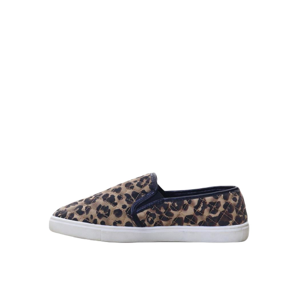 TIME AND TRU SLIP ON ORIGINAL USA IMPORTED (Original USA Imported)