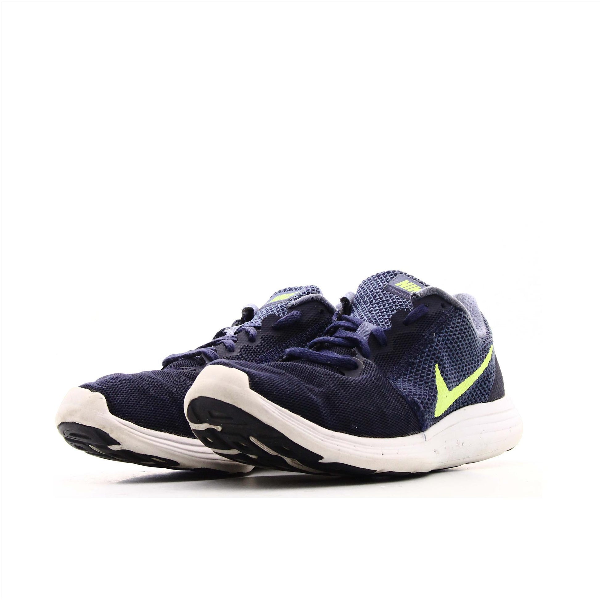 Nike Revolution 3