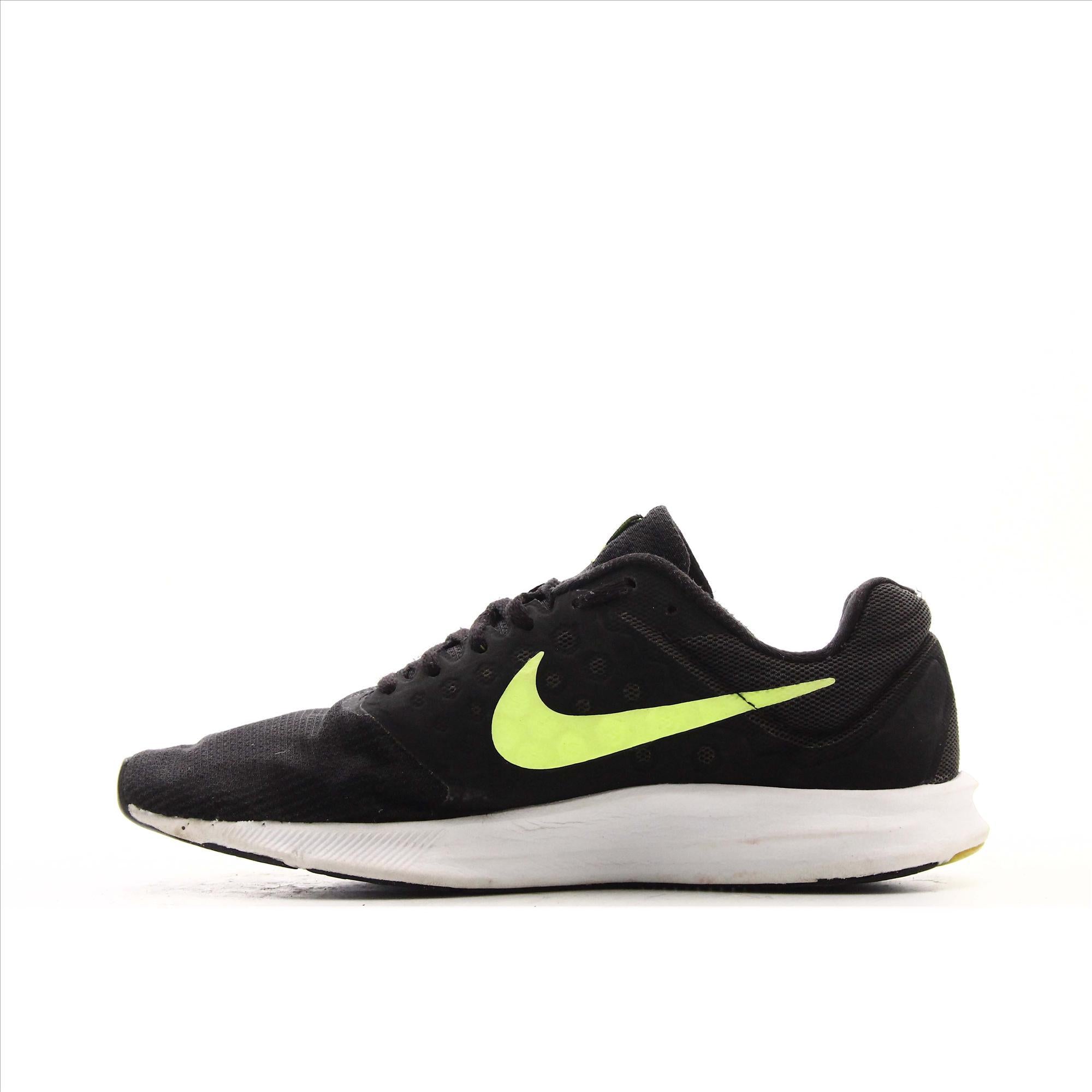 Nike downshifter hotsell 7 green
