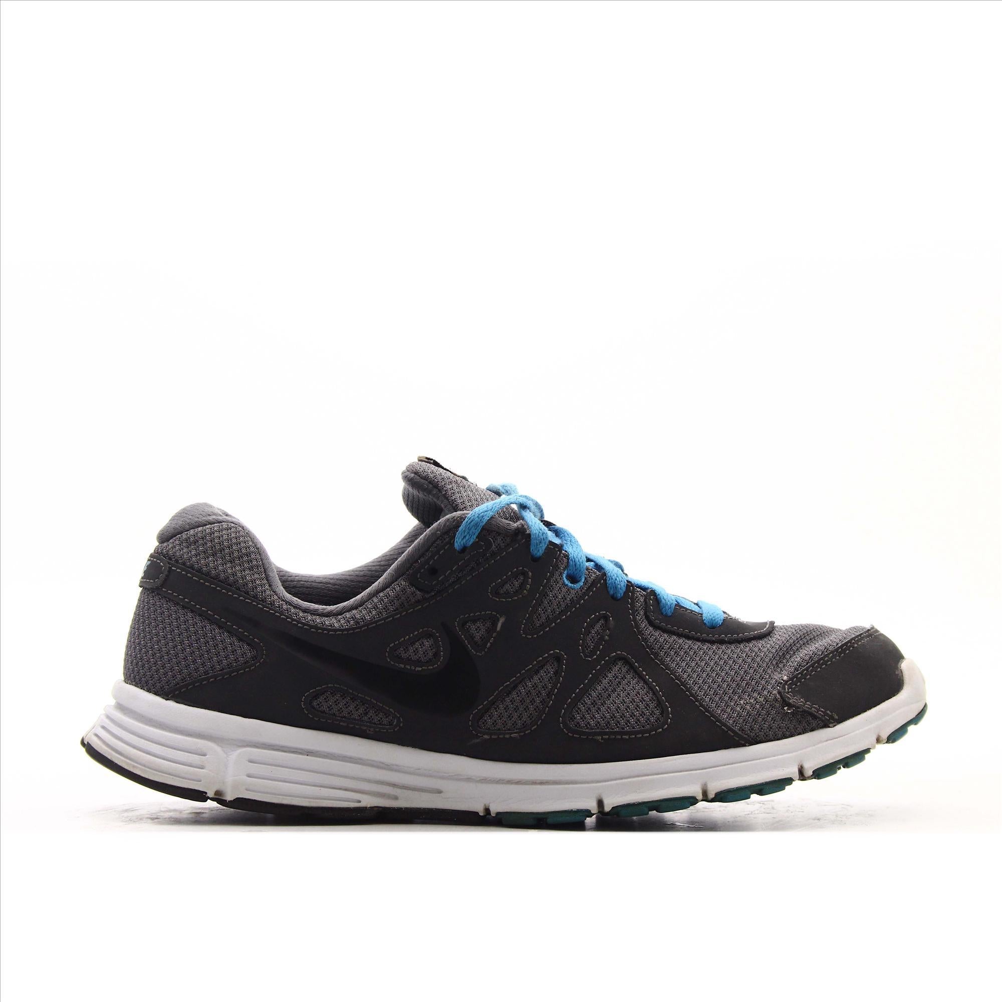 Nike revolution 27 clearance