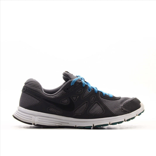 Nike Revolution 2