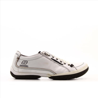 Skechers