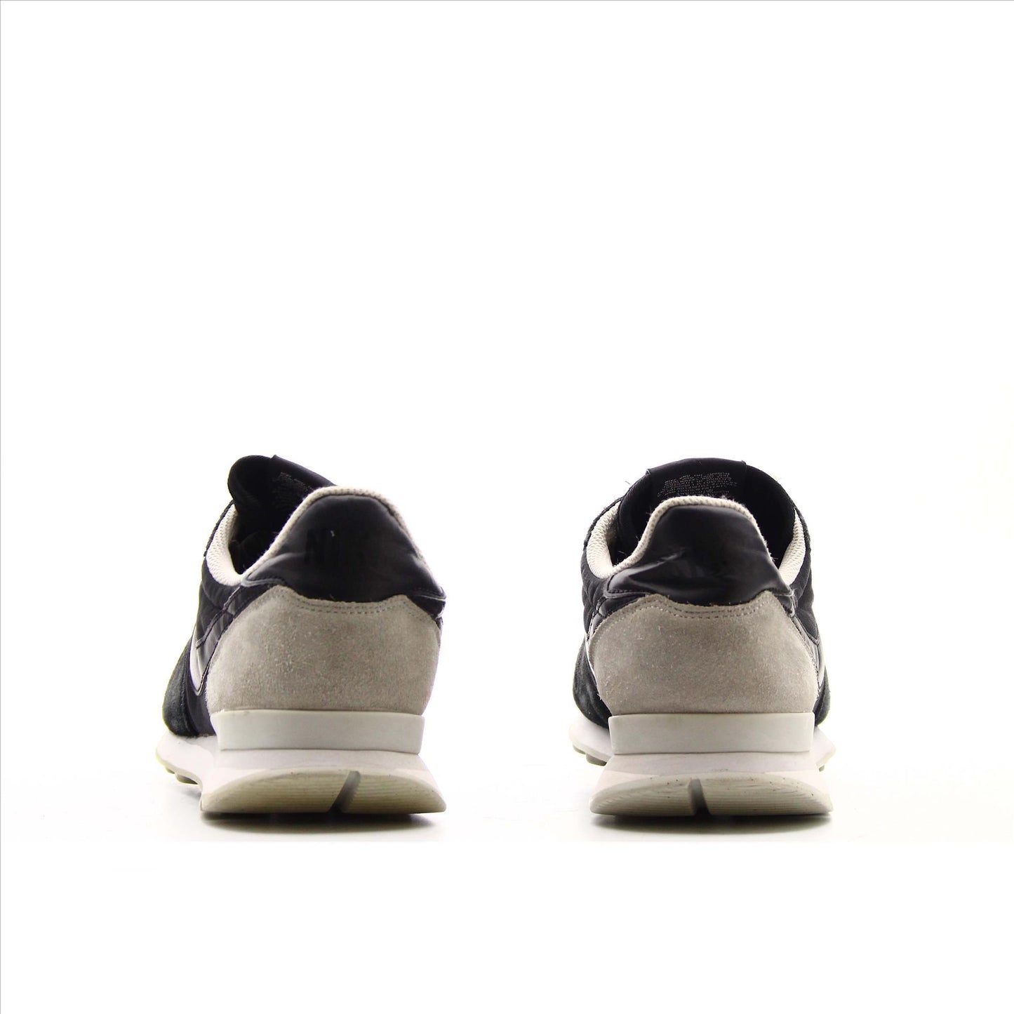 Nike Internationalist