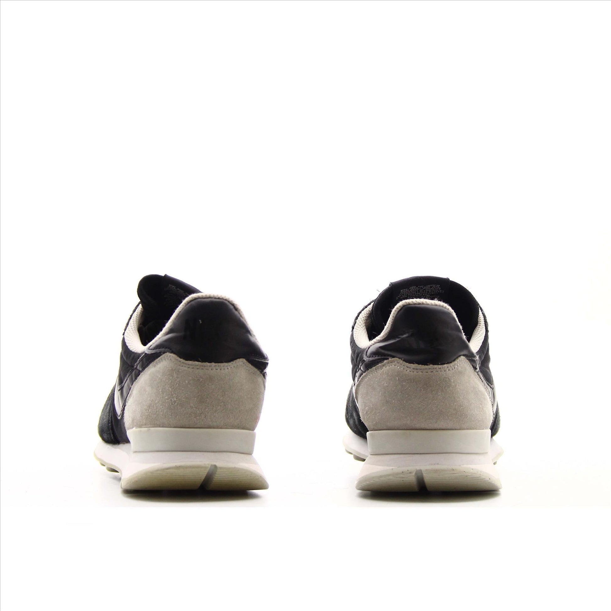 Nike Internationalist