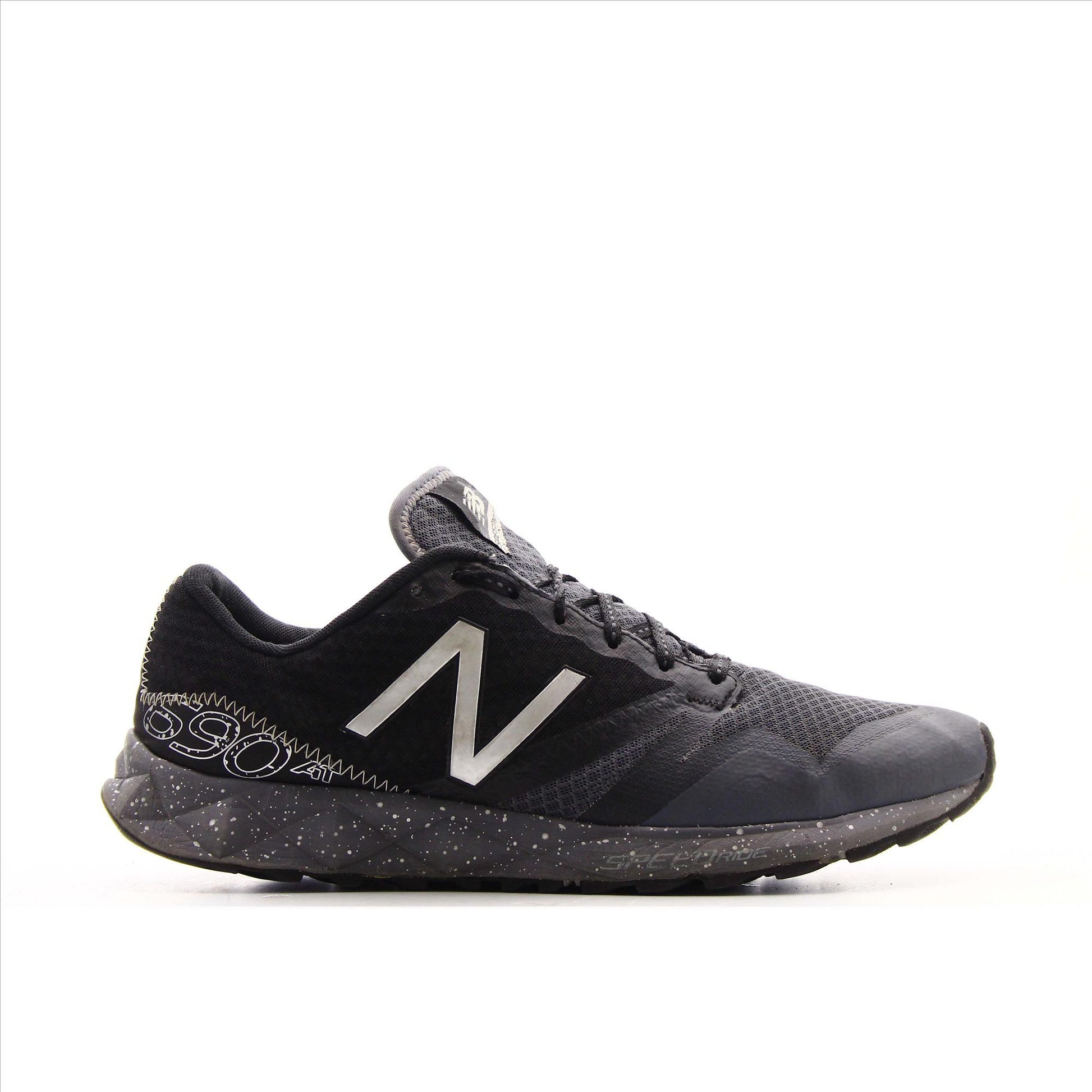New Balance 690