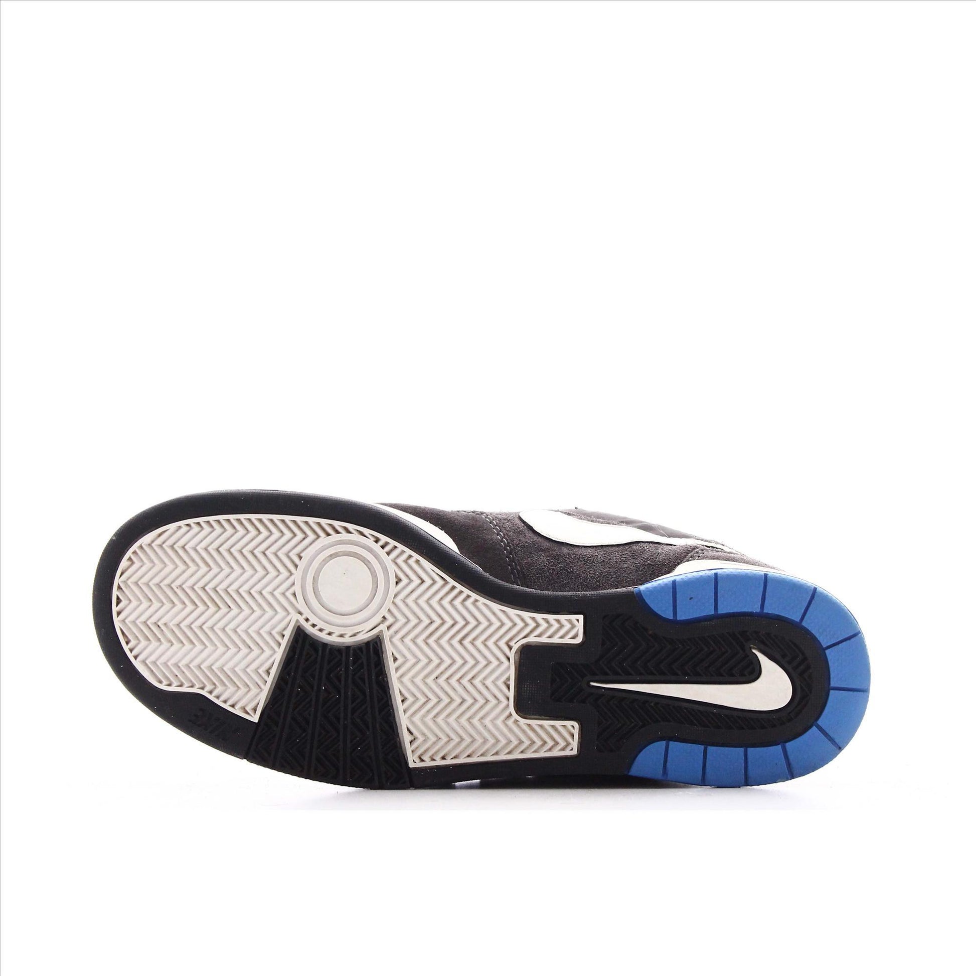 Nike Renzo