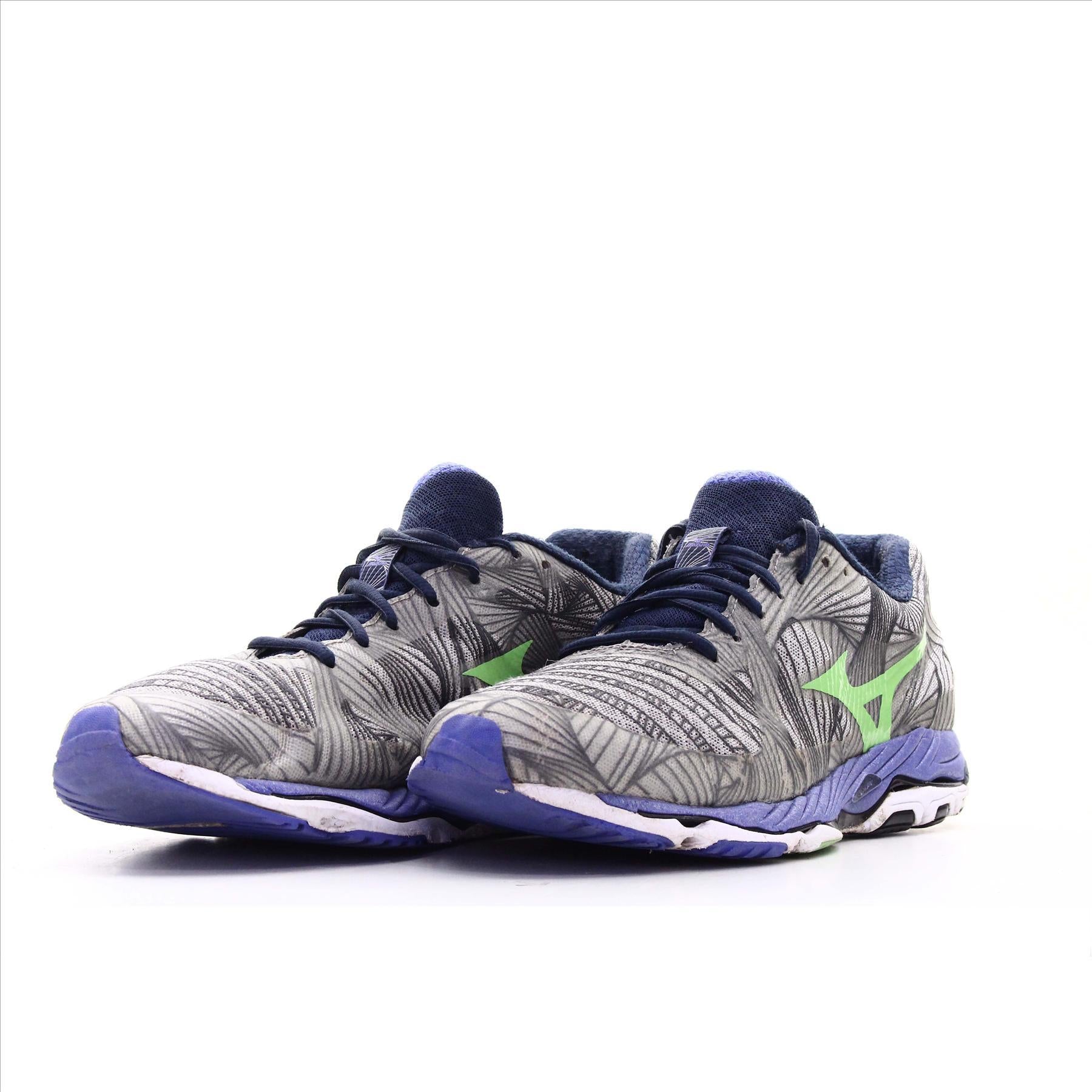 Mizuno Wave