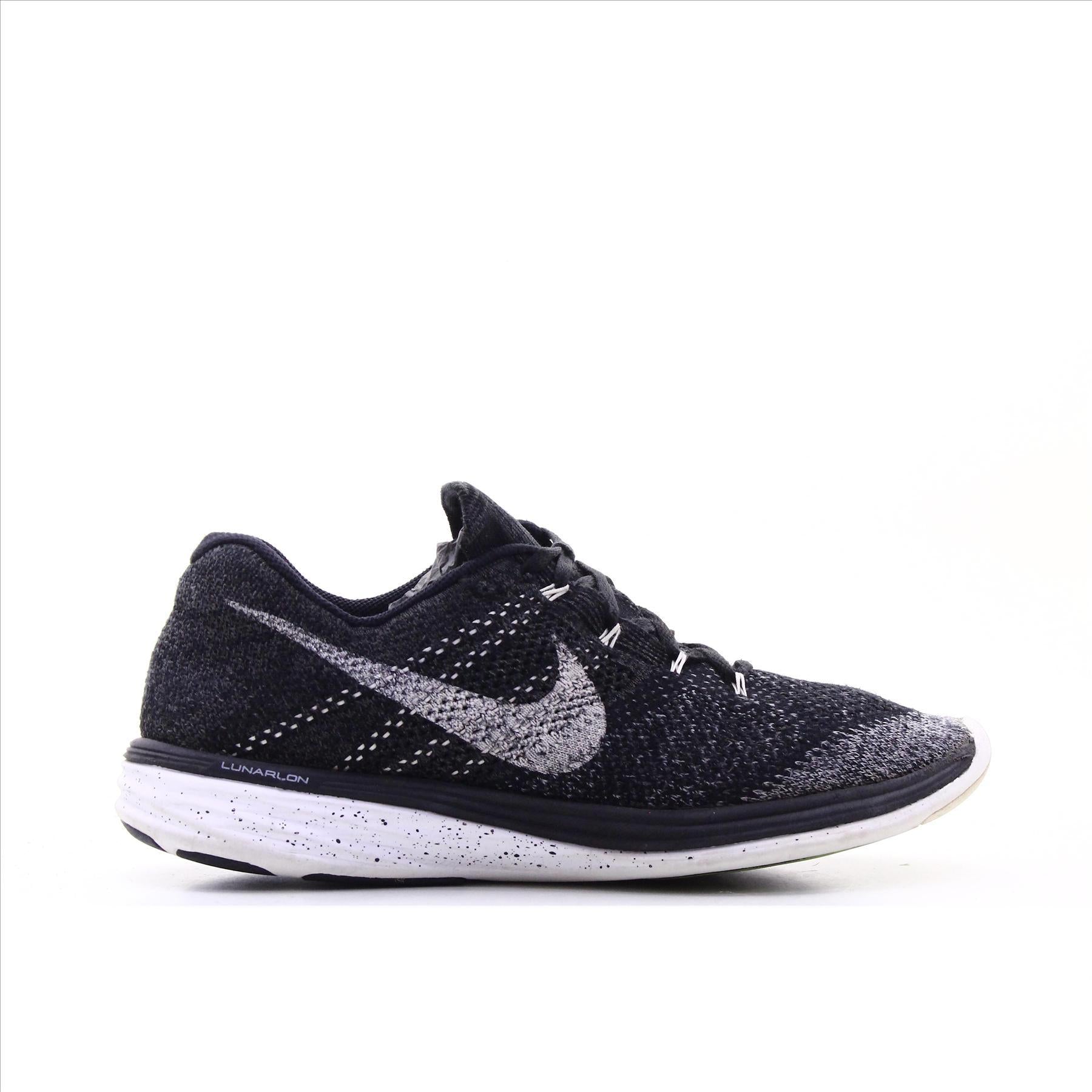 Nike Flyknit Lunar