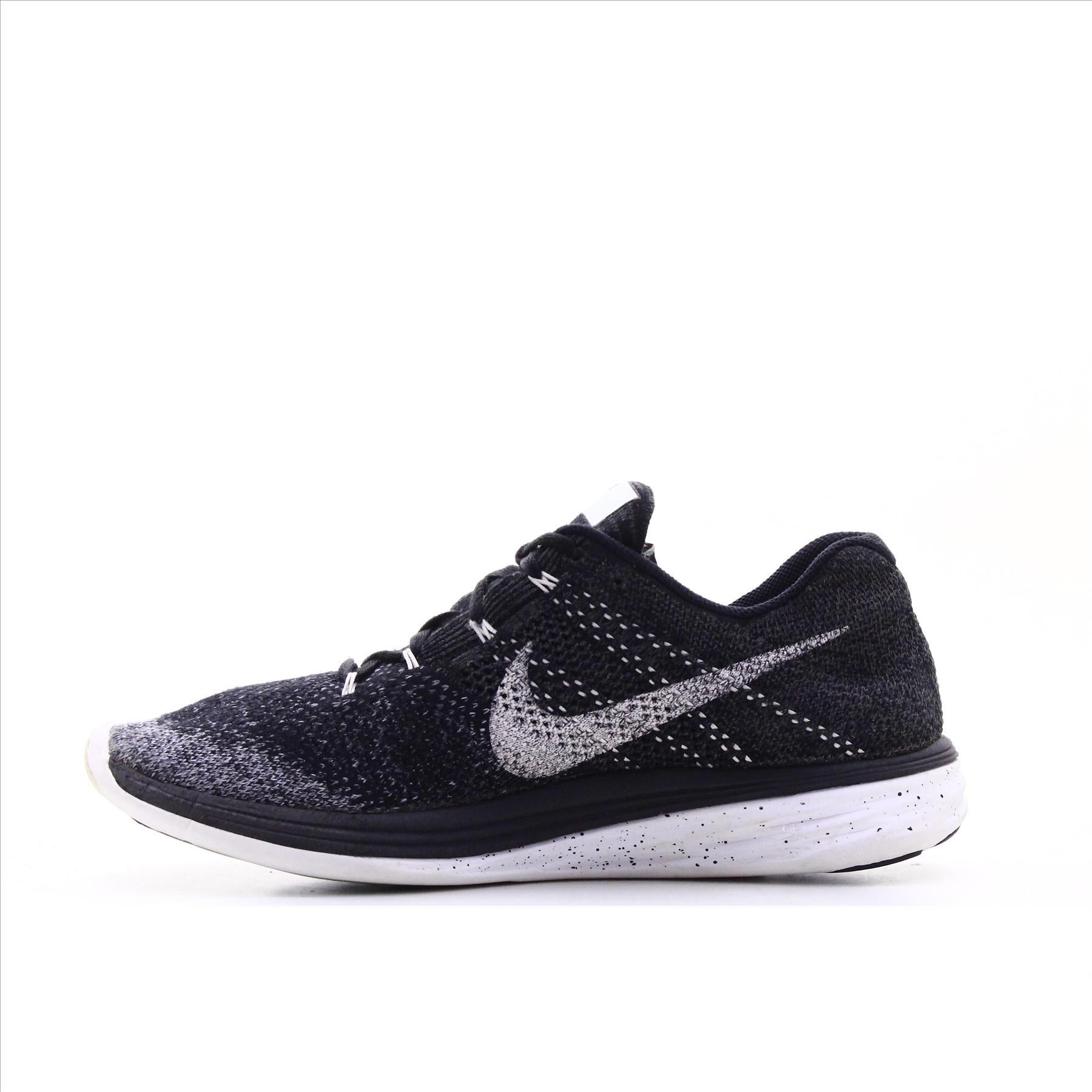 Nike Flyknit Lunar