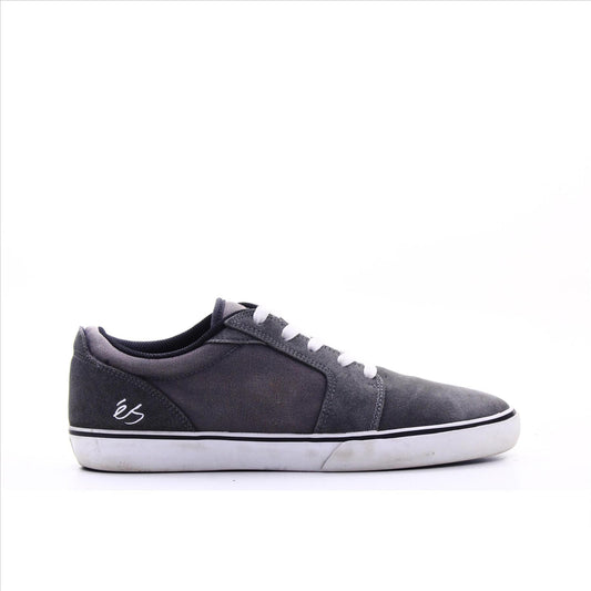STJ Footwear