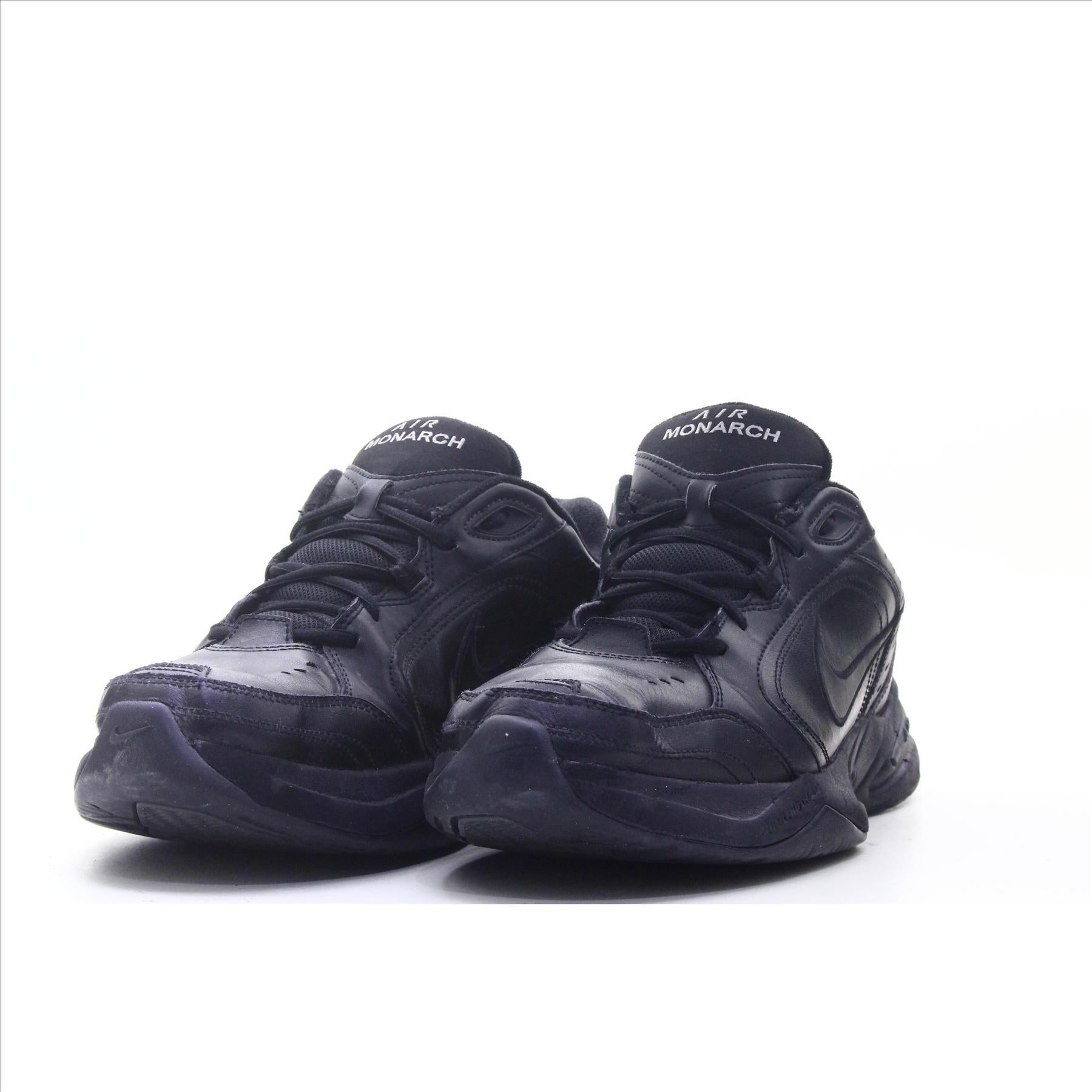 Nike Air Monarch