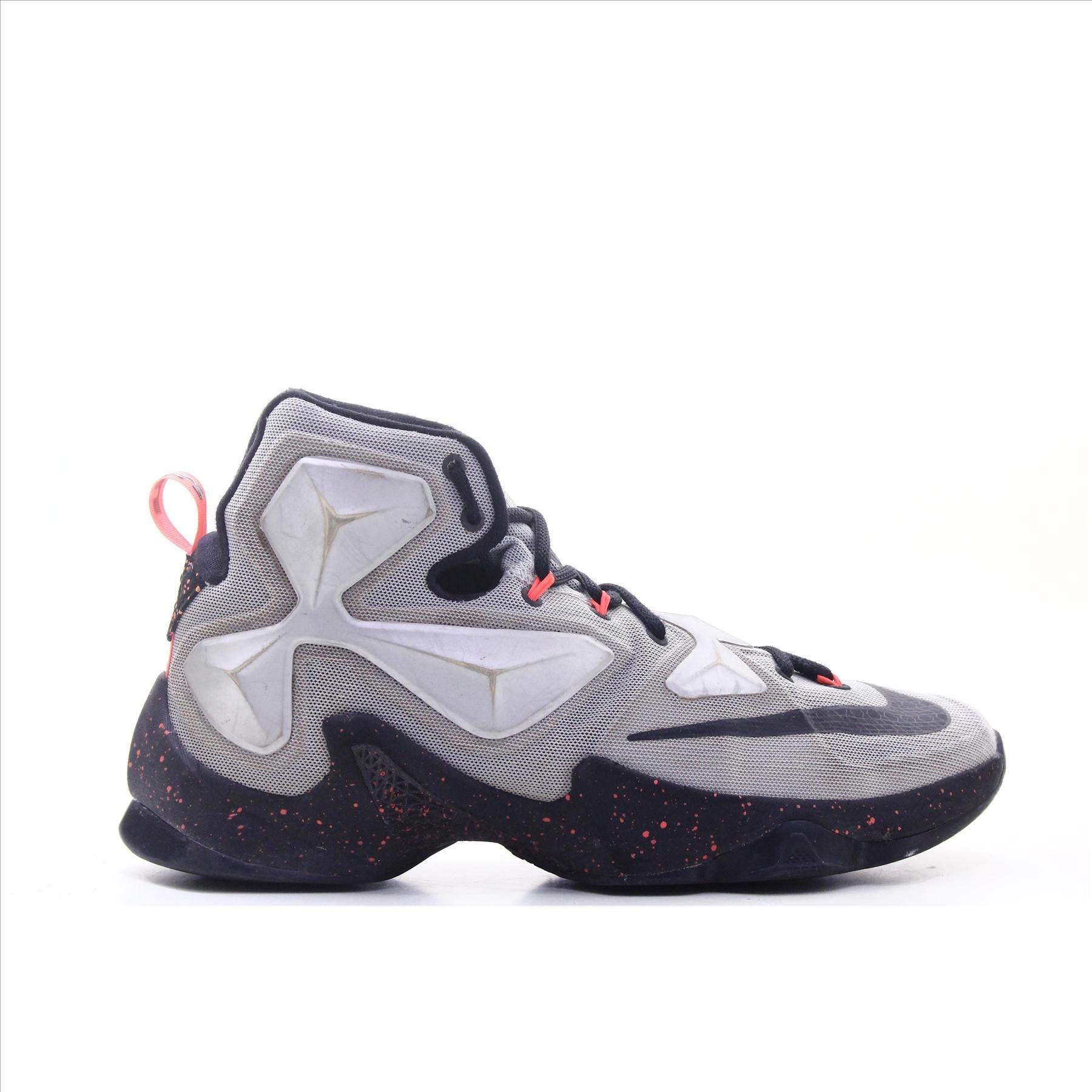 Nike Lebron James