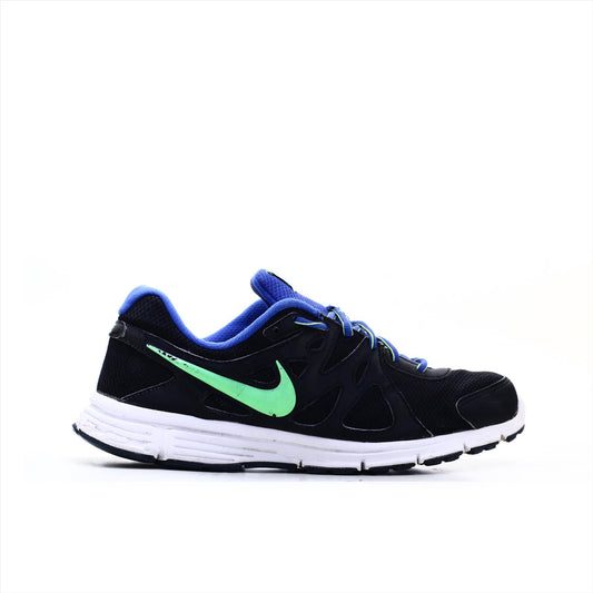 Nike Revolution 2