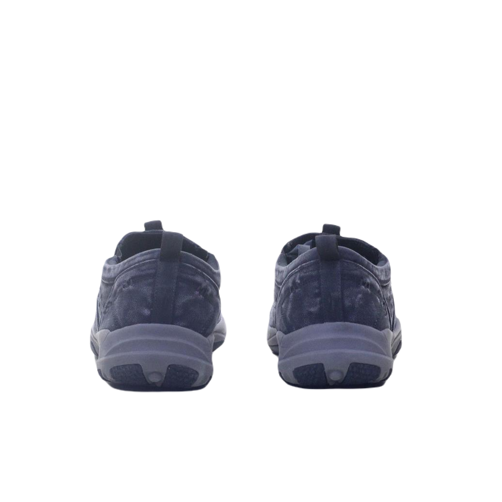 Skechers classic fit air cooled memory foam top womens