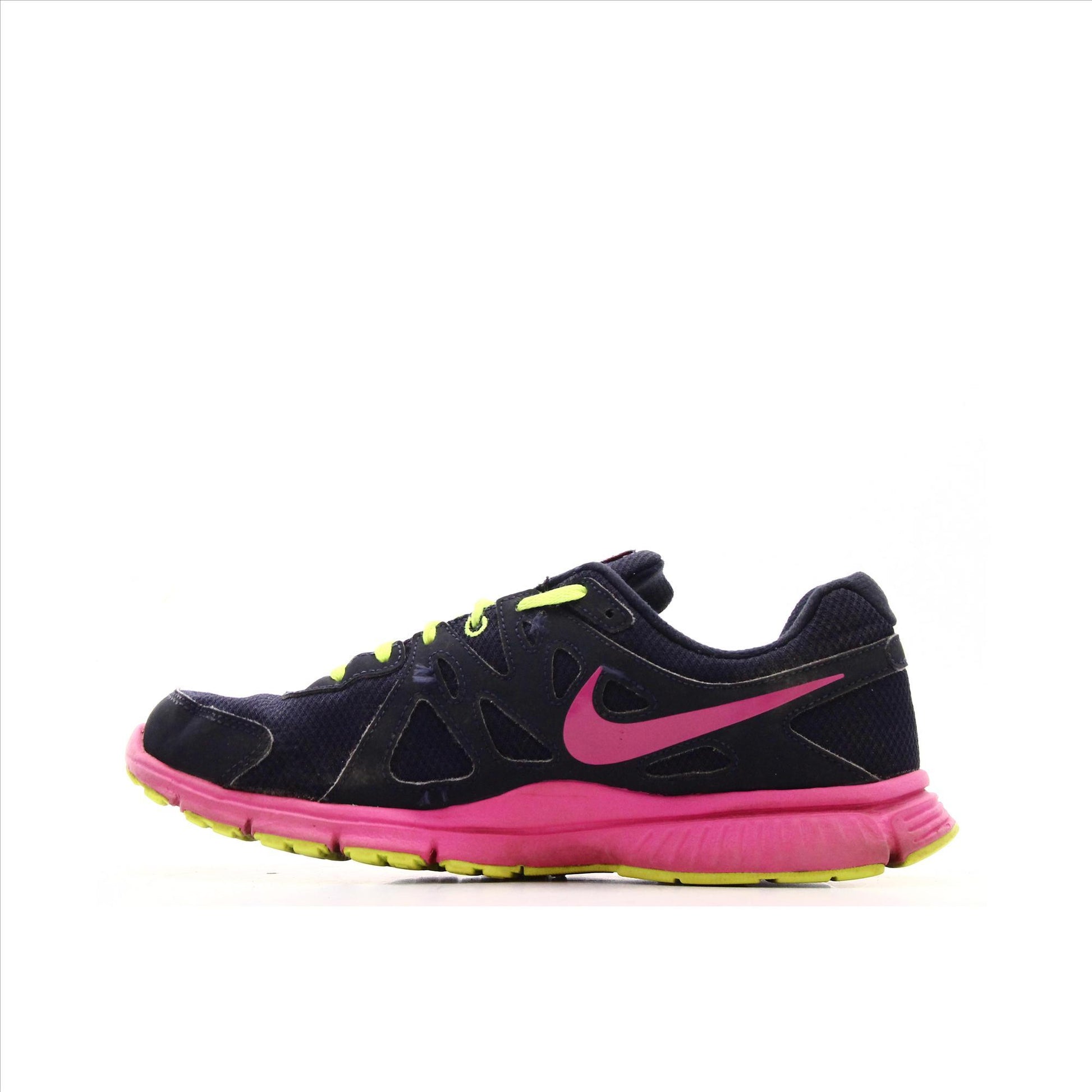 Nike Revolution 2