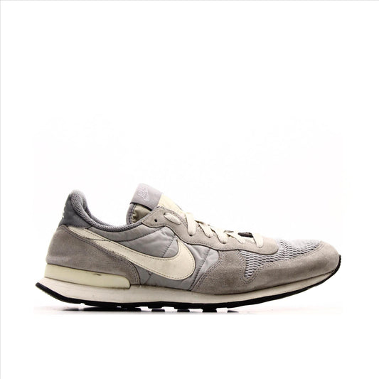 Nike Internationalist