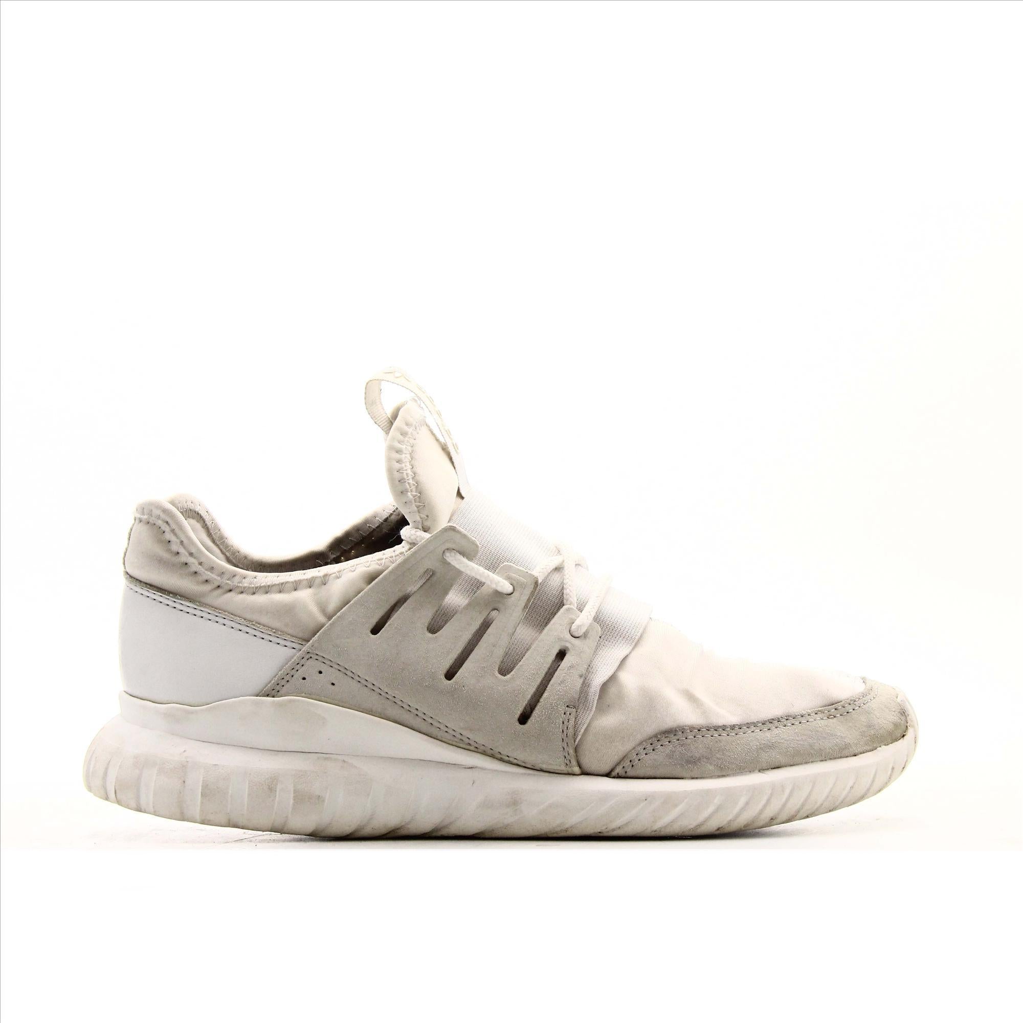 Adidas tubular online hot sale