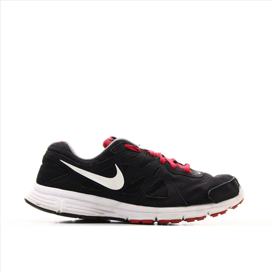 Nike Revolution 2