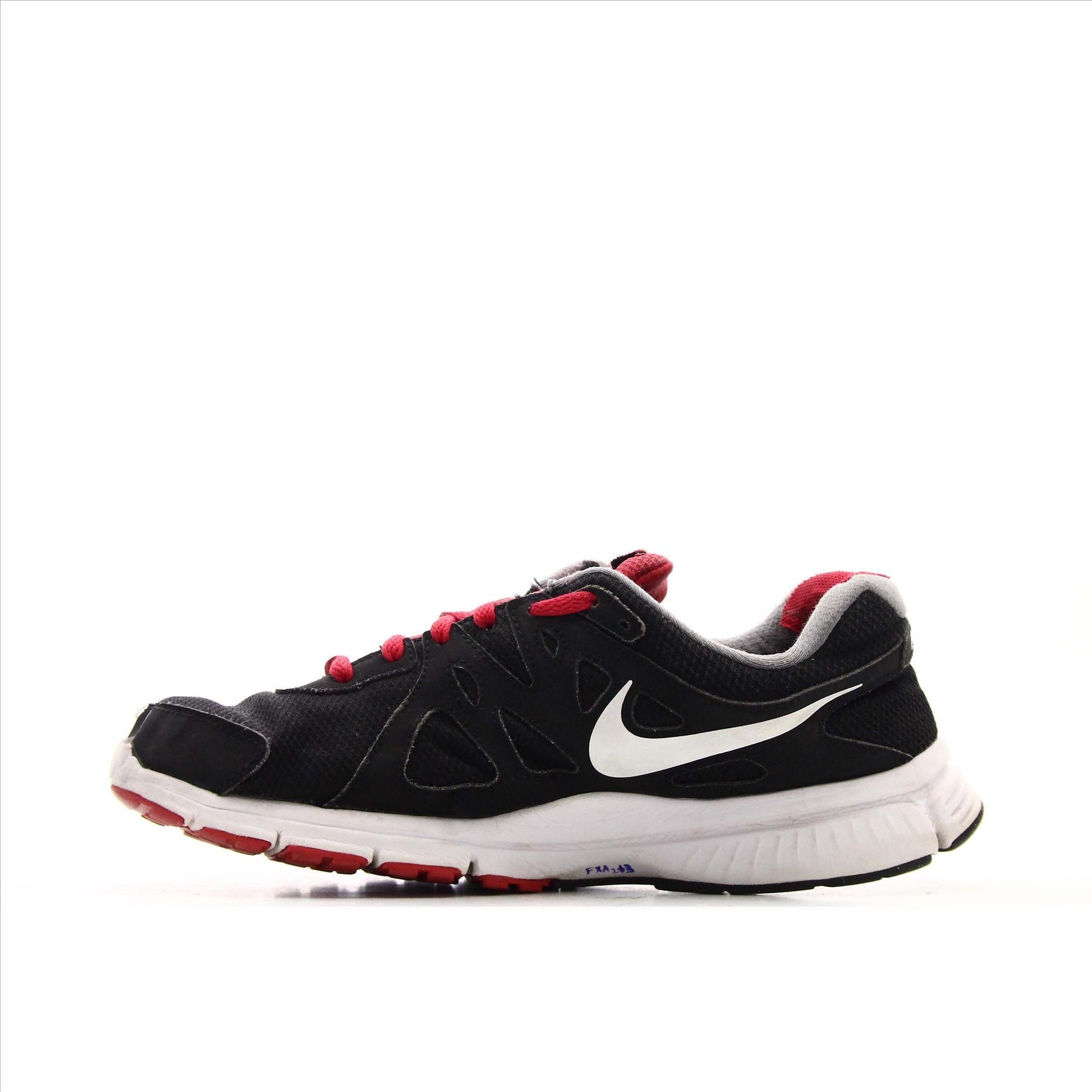 Nike Revolution 2