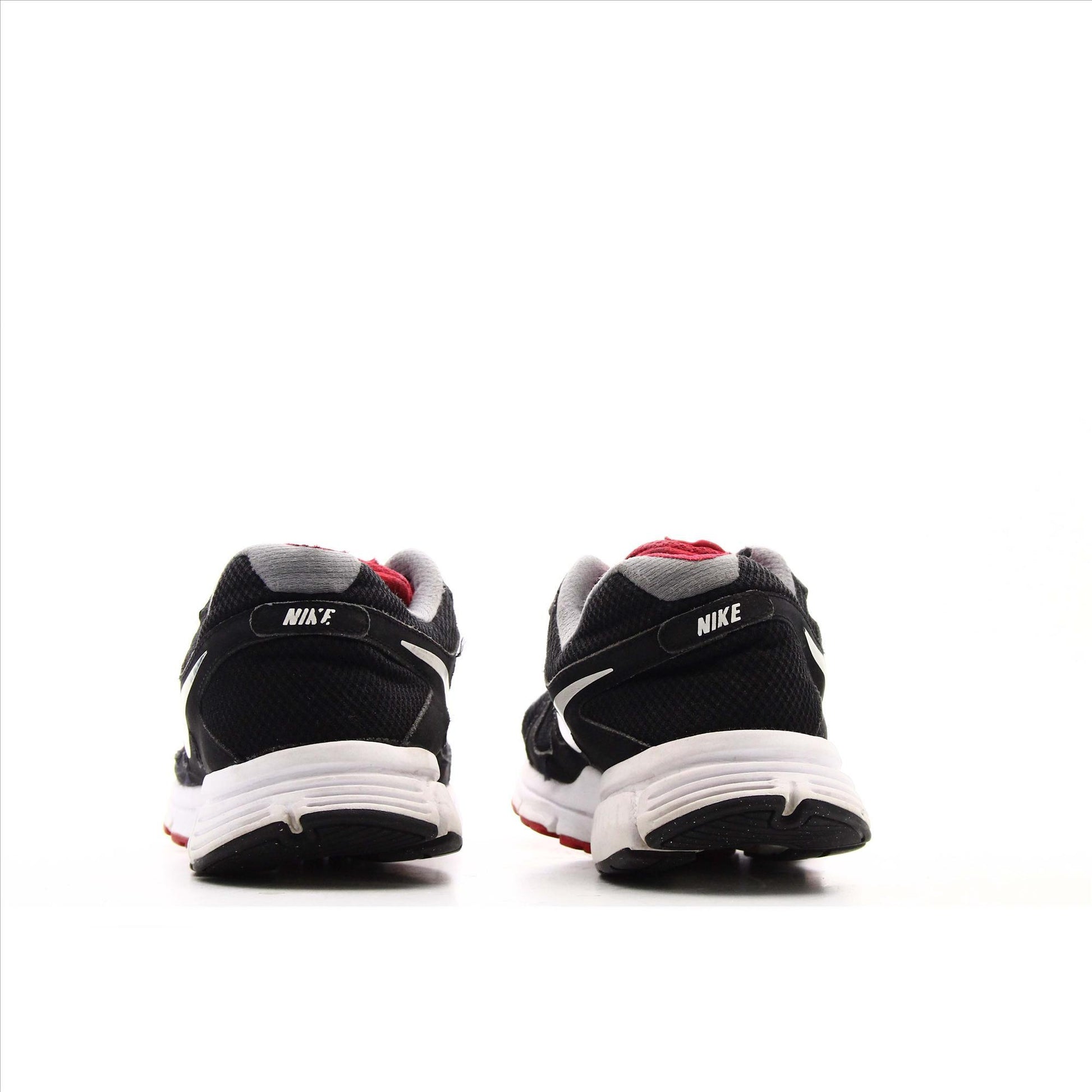 Nike Revolution 2