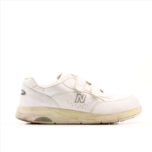 New Balance 811