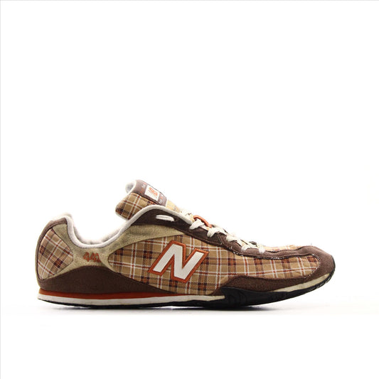 New Balance 442