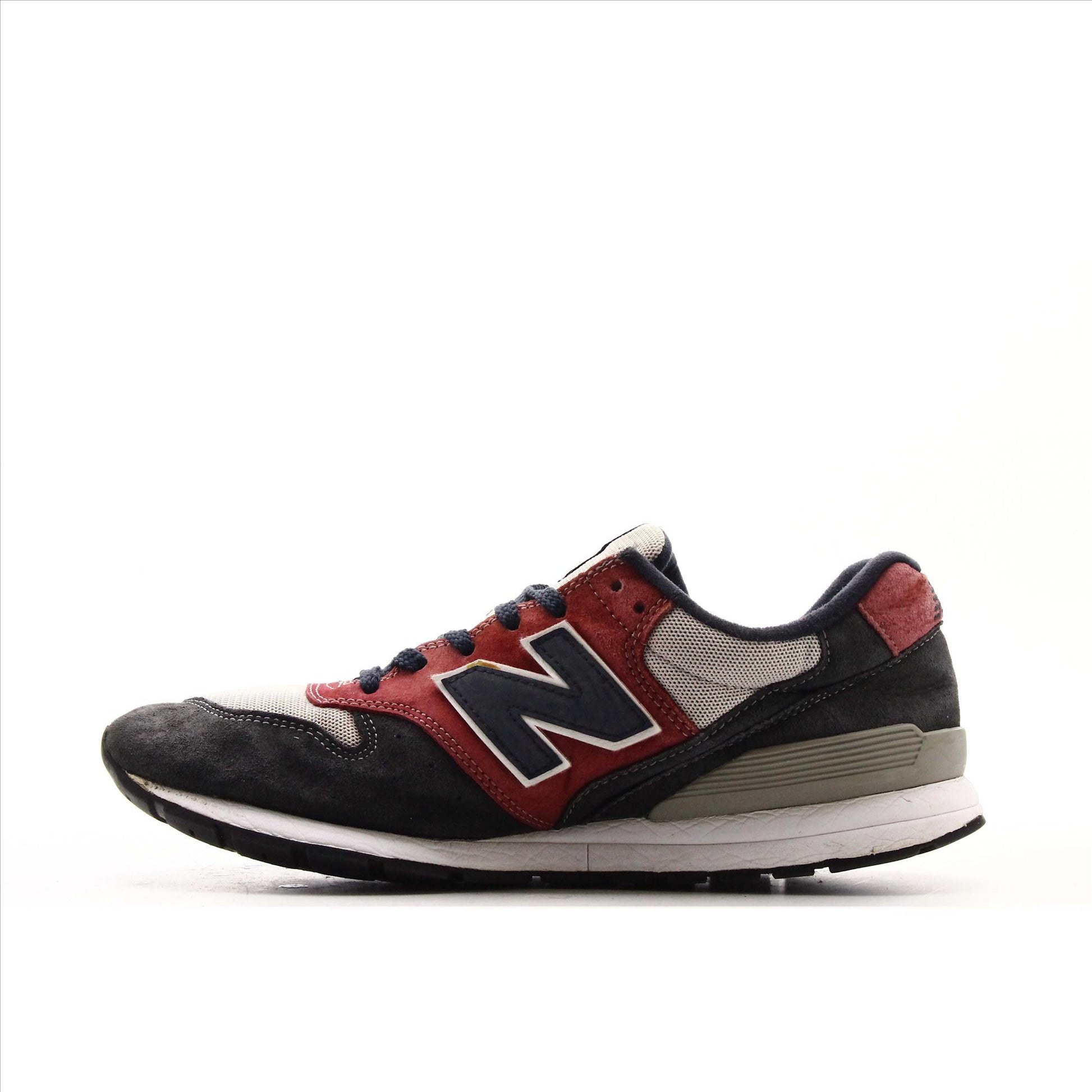 New Balance 996