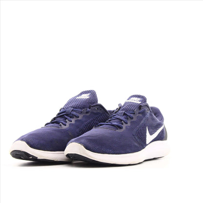 Nike Revolution